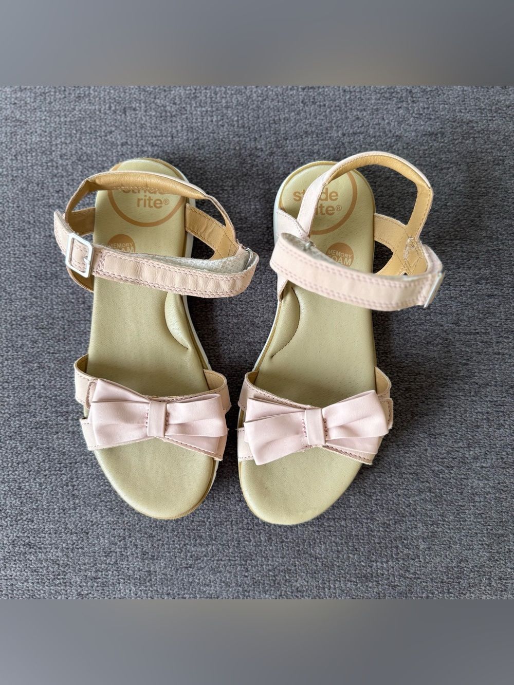 Stride Rite Whitney Pale Pink Bow leather Sandals Open Toe Straps Girls 3W